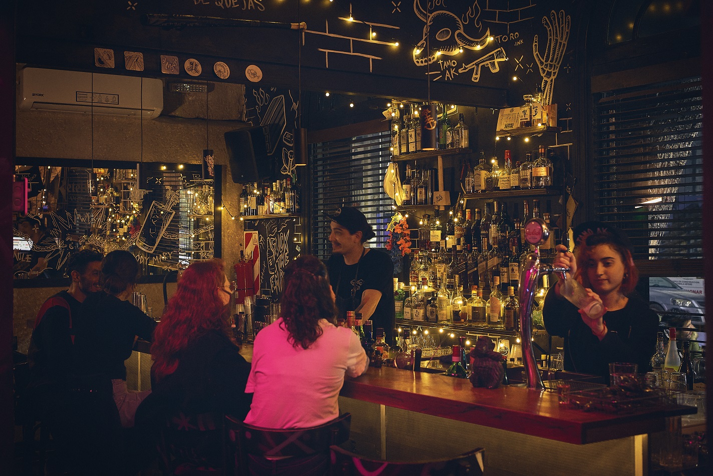 Tres Monos Bar