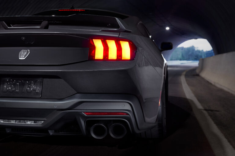 Mustang Dark Horse