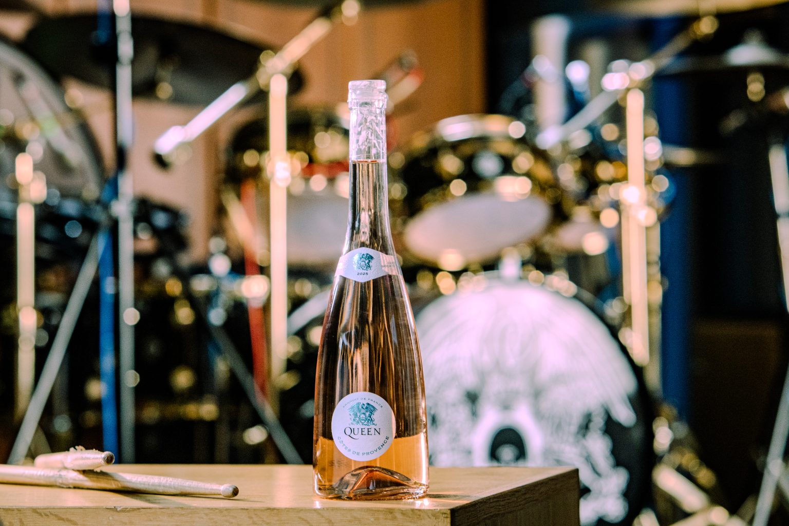 queen-rose-Bottle-drums-shot-1536x1024